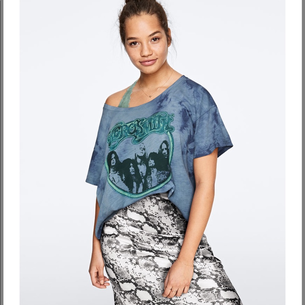 Victoria’s Secret PINK short sleeve band tee, oversized fit